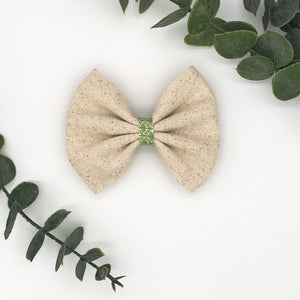 4" Natural Speckled/Green |  Pinch Bow