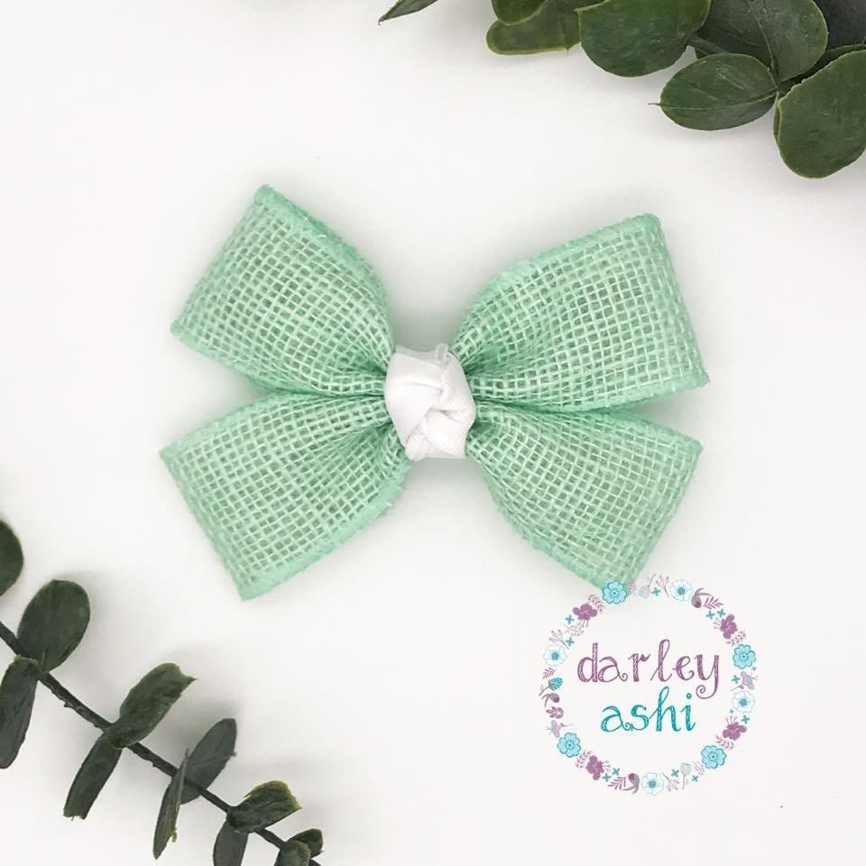 Aqua Burlap & White Center | Double Pinch Bow